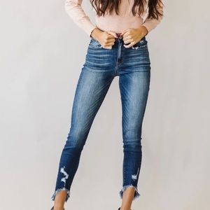 MKanCan Skinny Cropped Frayed Hem Dark Wash High Rise size 24